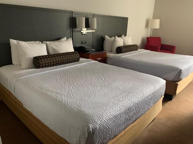 Days Inn By Wyndham Great Lakes Naval Base North Chicago Bagian luar foto